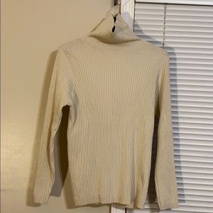 Turtle  neck long sleeve